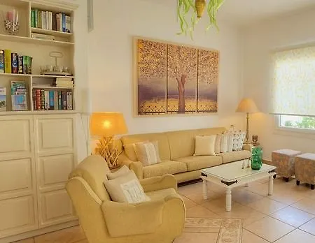 Apartment Alexandros Apartments *